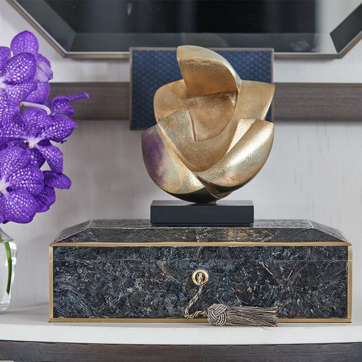 Adriana Shell Box Black